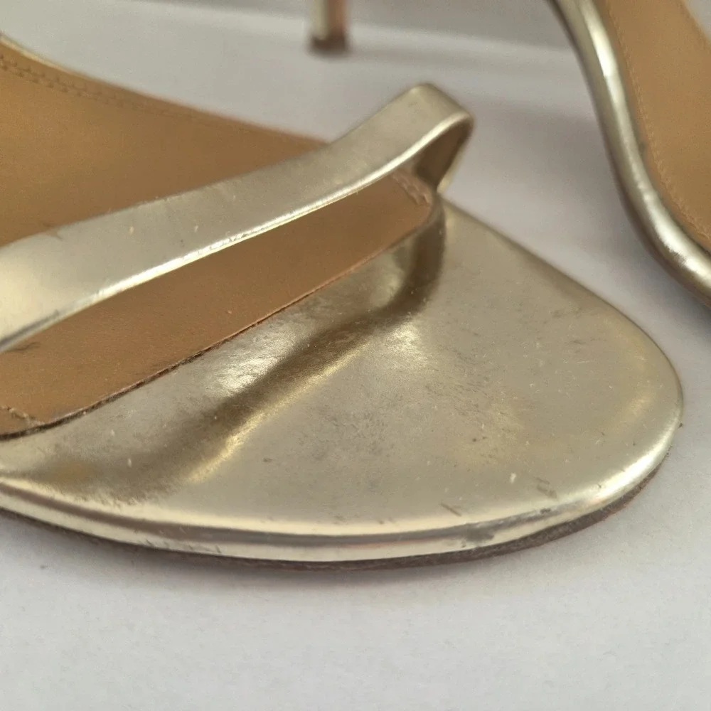 Tory Burch Womens Gold Metallic Ankle Strap Sandals Heels Size 8 Logo Charm